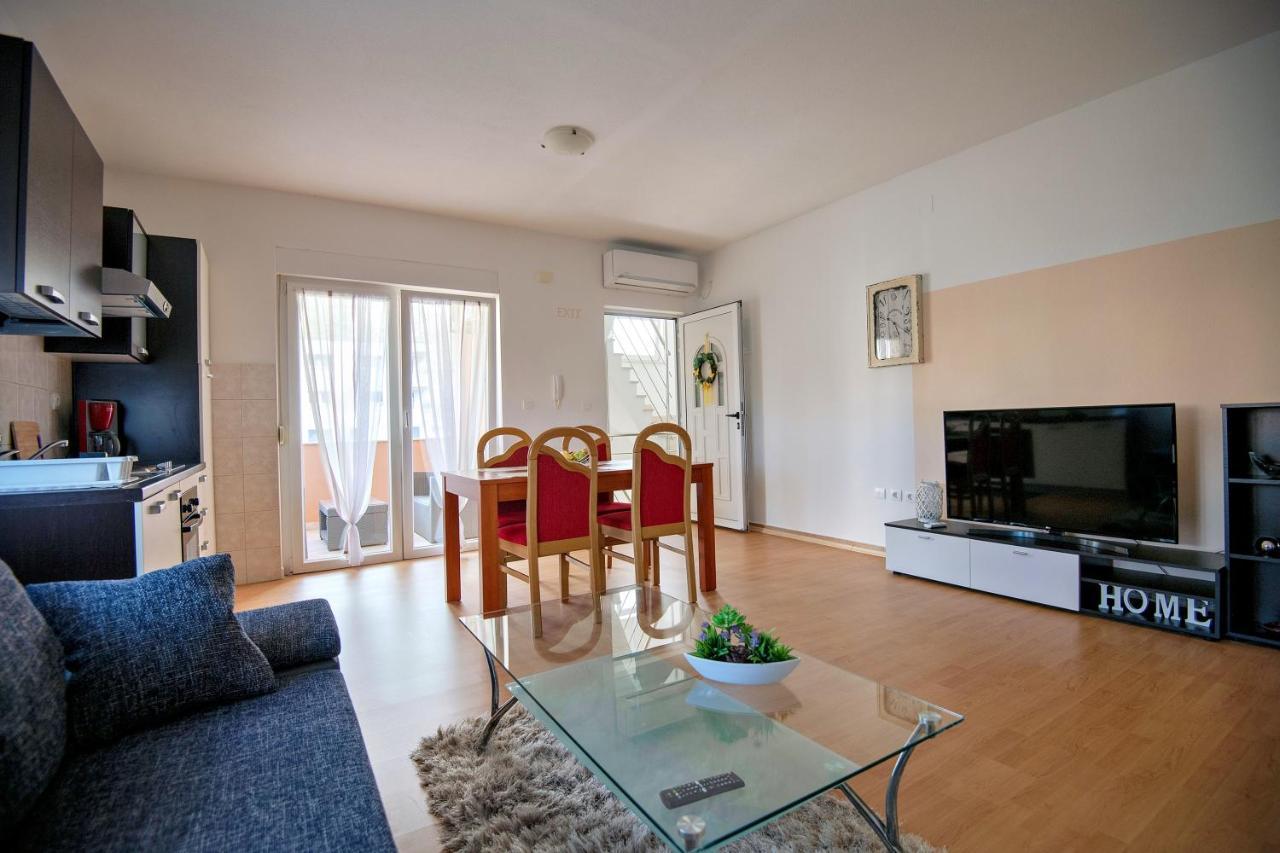 Apartments Mamut Trogir Exterior foto